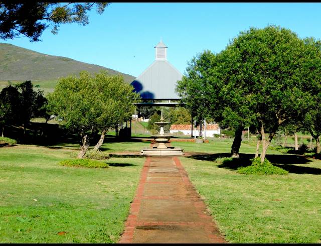 33HA FARM FOR SALE IN KLEIN DRAKENSTEIN